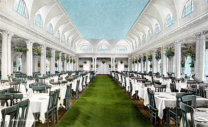 Royal Poinciana Hotel